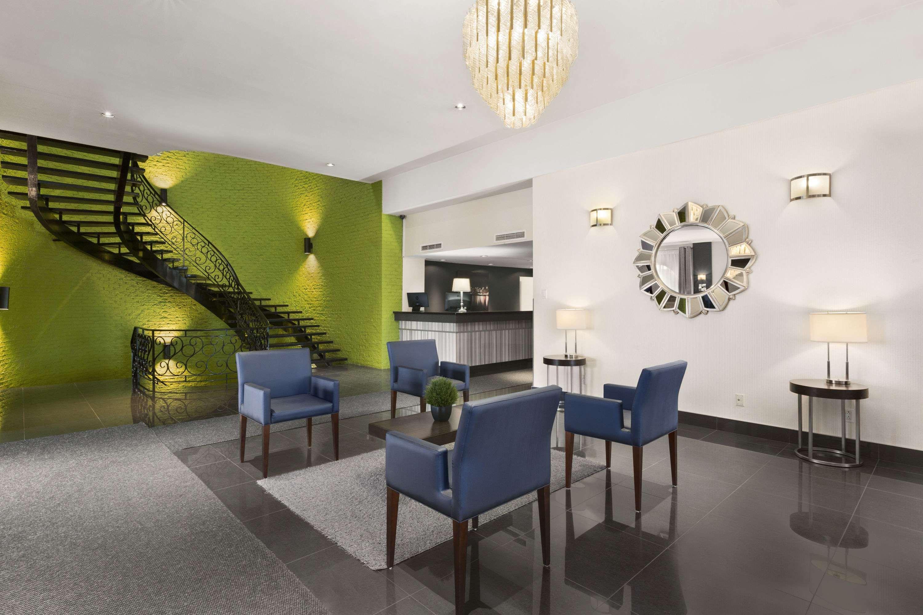 Days Inn By Wyndham Montreal Airport Conference Centre Дорваль Экстерьер фото